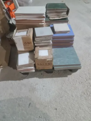 Lote de azulejos verdes y blancos