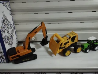 Lote 7 Juguetes: Máquinas y Coches Metálicos,