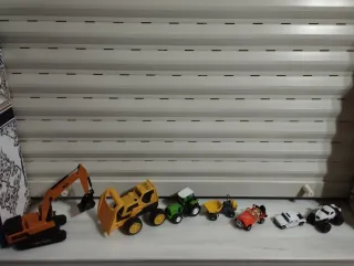 Lote 7 Juguetes: Máquinas y Coches Metálicos,