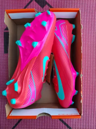 Botas de fútbol Nike Talla 44.5