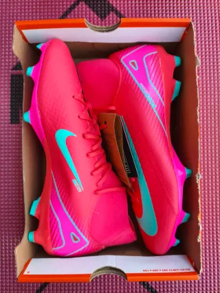 Botas de fútbol Nike Talla 44.5