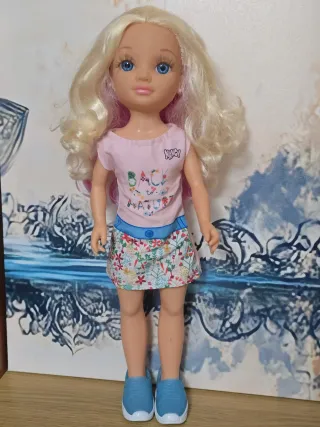 Nancy: coche y muñeca. Famosa