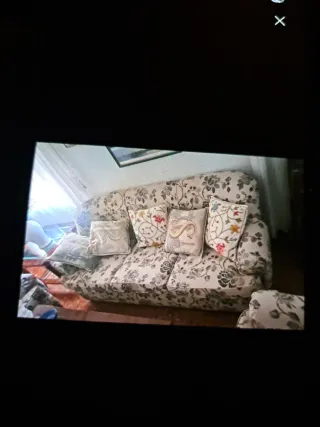 Sofá de tela estampado floral