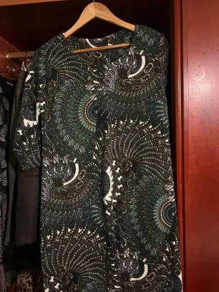 Vestido estampado verde y negro