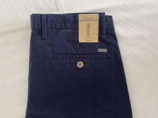 Pantalón chino. DUSTIN. Talla 44. NUEVO