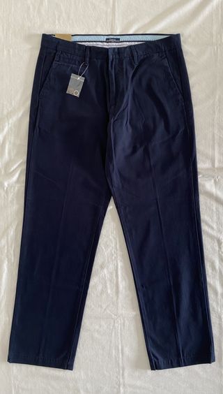 Pantalón chino. DUSTIN. Talla 44. NUEVO