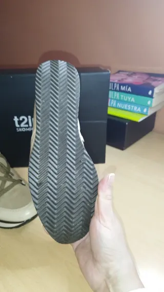 Botines t2in SKOMFORT beige y blanco