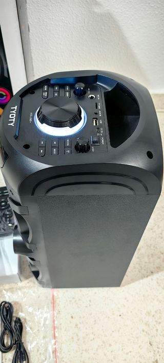 Máquina Karaoke TYOTY LED USB/TF 2 Micrófono