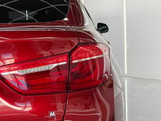 BMW X6 F16 40d Rojo nacional