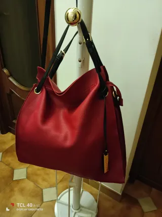 Borsa rossa con pochette
