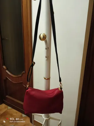 Borsa rossa con pochette