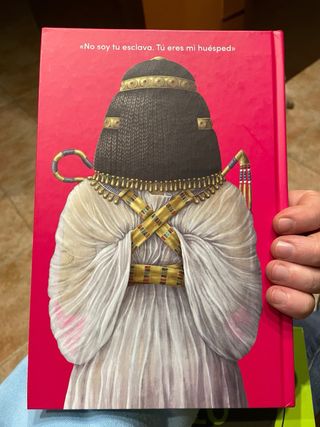 Cleopatra, mujer apasionada, reina comprometida.