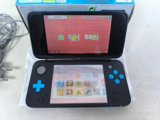 Nintendo 2DS XL Blu + Mario Party Island Tour