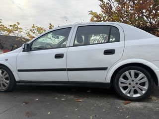 Opel Astra 2003