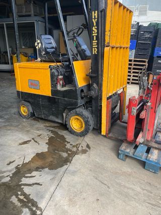 Carretilla Hyster 1500kg eleva 4.5m