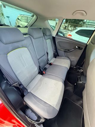 •	SEAT Altea 1.9 TDI 105cv Diesel