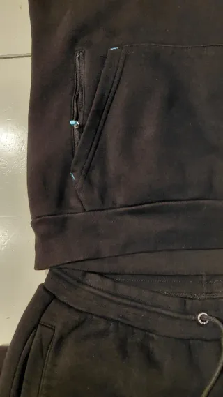 Tuta Hoodrich nera e multicolor pantalone L felpaM