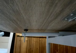 Mesa extensible efecto madera gris