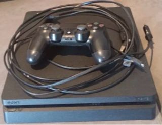 PS4 Slim 500GB + Controller + EA SPORTS FC 24