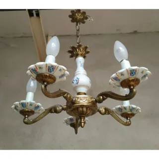 Lámpara araña porcelana y bronce dorado