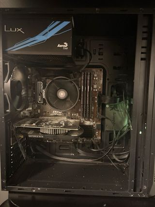 PC Gaming + Teclado + Ratón + Altavoces