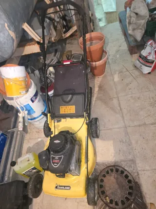 Corta césped Garland amarillo