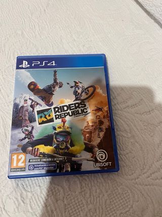 PS4 (PlayStation 4) Negra + 5 Juegos