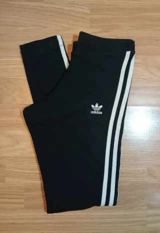 Mallas Adidas Negras con Rayas Blancas