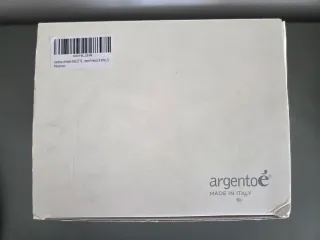 Porta riviste trasparente con bordi viola