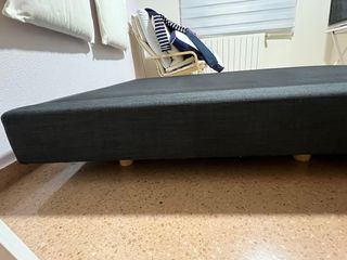 Base tapizada 150x190 impecable – urge retirar