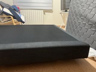 Base tapizada 150x190 impecable – urge retirar