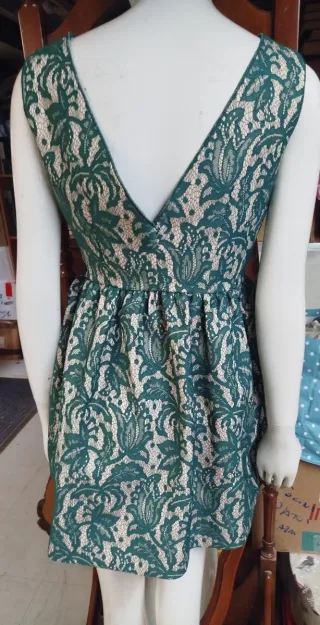 Vestido de fiesta verde y blanco