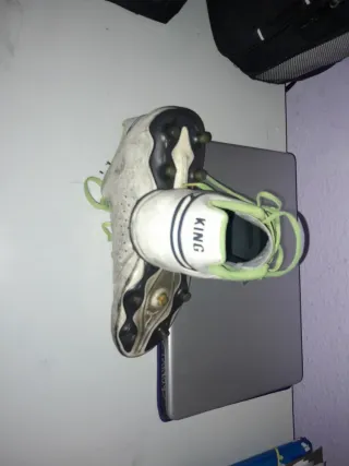 Botas de fútbol Puma Talla 42.5