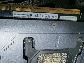 Disipador y PCB Gigabyte RTX 5090 Gaming