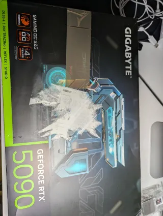 Disipador y PCB Gigabyte RTX 5090 Gaming