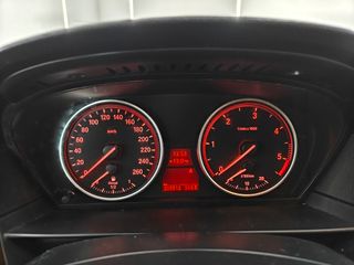 BMW Serie 5 2008 E60 520d LCI Automático