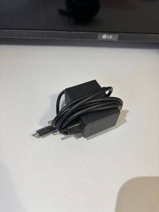 Nintendo Switch+Funda+Pokémon Espada y Perla