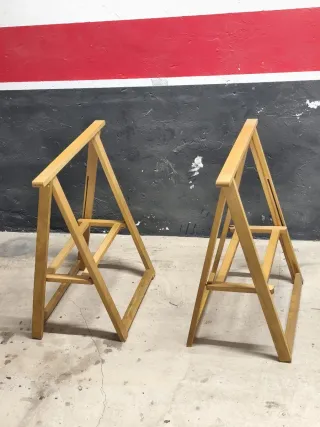 Caballetes de madera para trabajos