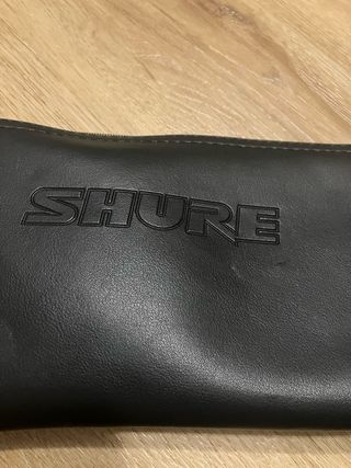 Shure SM57 Micrófono + Accesorios