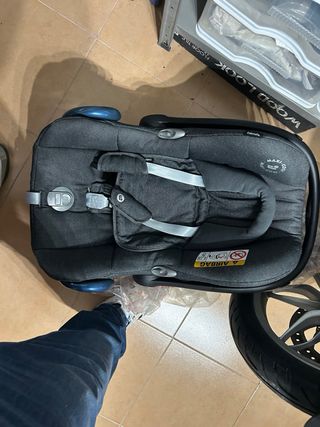 Maxi-Cosi Silla Coche/Carro + Adaptadores Bugaboo