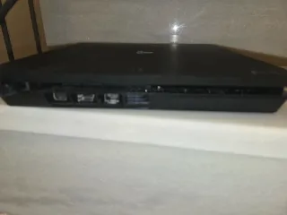 PS4 (PlayStation 4) Nera + 5 Giochi