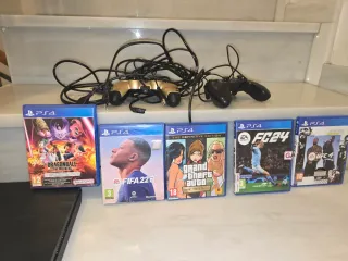 PS4 (PlayStation 4) Nera + 5 Giochi