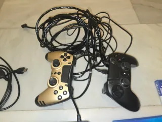 PS4 (PlayStation 4) Nera + 5 Giochi