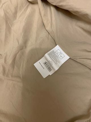 Chaqueta pelo corta color visón con  capucha