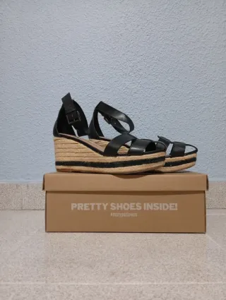 Espardeñas cuña negras y beige