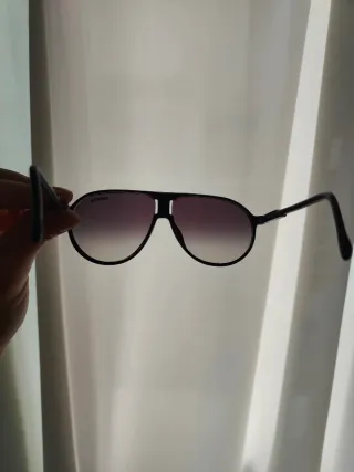 Occhiali da sole Carrera da uomo neri e rossi