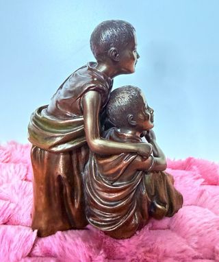 Escultura dos  Monjes Budistas Niños Veronese