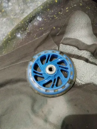 Ruedas con luces patinete niño