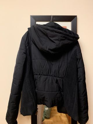 Chaqueta Polinesia Negra con Capucha Talla XL