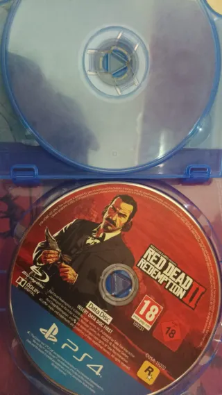 PS4 (PlayStation 4) + 3 controller + 2 giochi